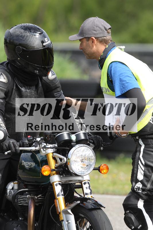 Archiv-2025/10 23.04.2025 Cornu Master School ADR/gruen-vert/23